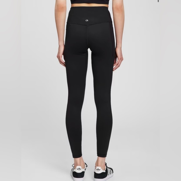 GapFit Recycled Power Brushed Full Length Leggings w/ Pockets - Picture 2 of 5